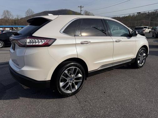 White Platinum Metallic Tri-Coat 2015 Ford Edge Titanium