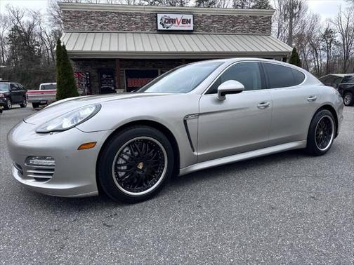2010 Porsche Panamera 4S