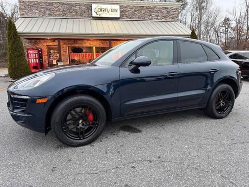 2017 Porsche Macan Base AWD 4dr SUV