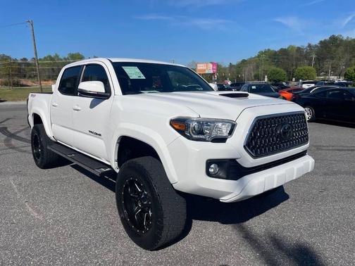 2018 Toyota Tacoma TRD Sport