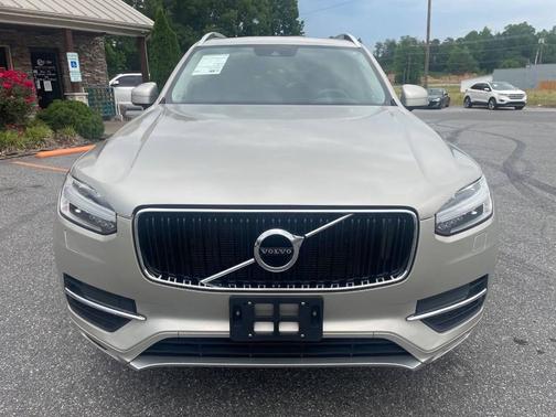 Luminous Sand Metallic 2018 Volvo XC90 T6 Momentum