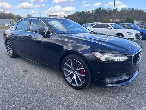 2019 Volvo S90 T5 Momentum