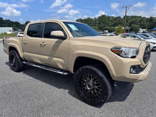 2017 Toyota Tacoma TRD Sport