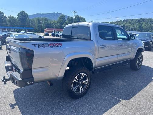 2017 Toyota Tacoma TRD Sport
