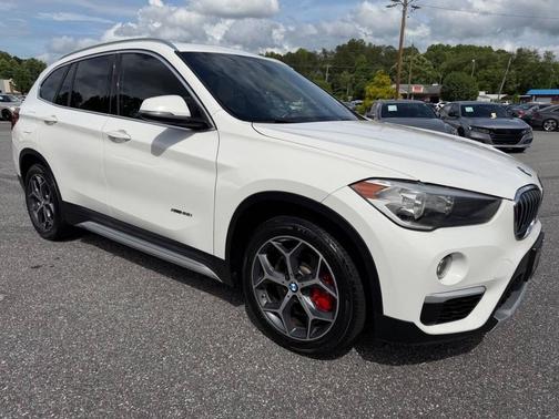 Alpine White 2018 BMW X1 xDrive28i