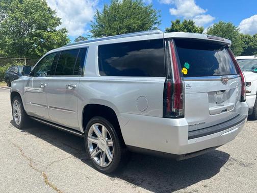 2018 Cadillac Escalade ESV Premium Luxury