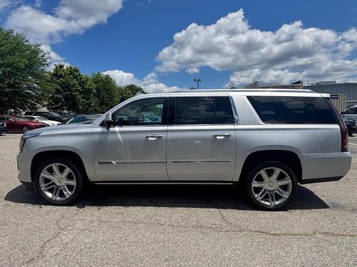 2018 Cadillac Escalade ESV Premium Luxury