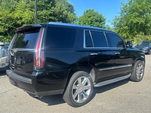 2016 Cadillac Escalade Luxury