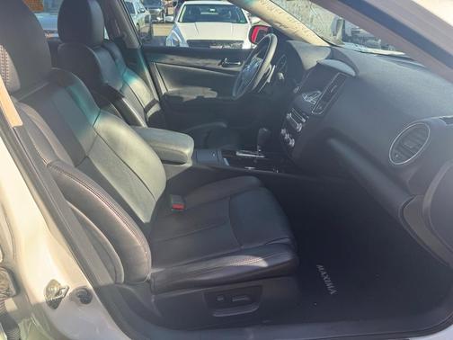 2013 Nissan Maxima SV
