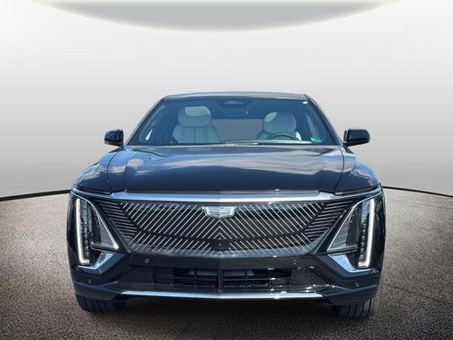 Stellar Black Metallic 2025 Cadillac LYRIQ Luxury