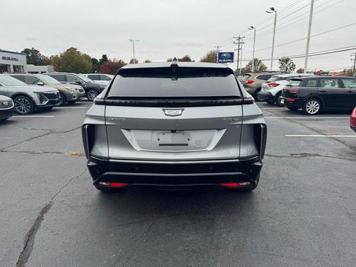 2024 Cadillac LYRIQ Luxury