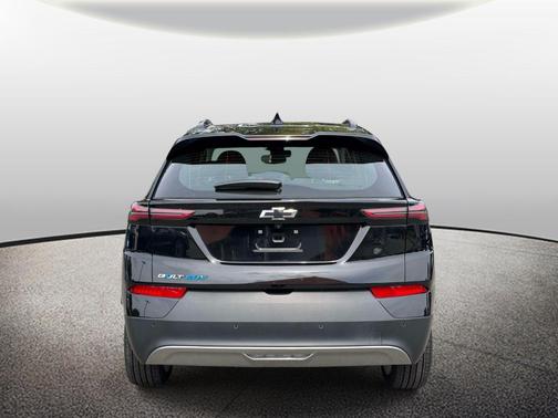 Mosaic Black Metallic 2023 Chevrolet Bolt EUV LT