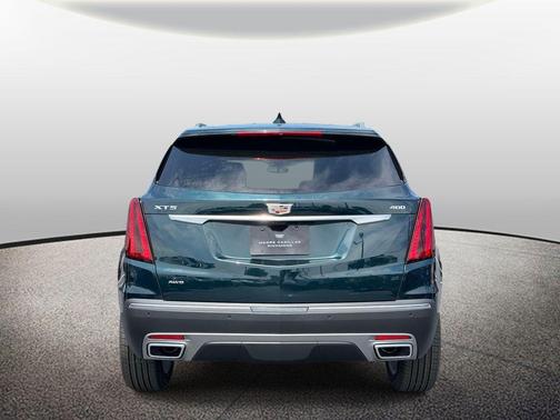 Emerald 2026 Cadillac XT5 Premium Luxury