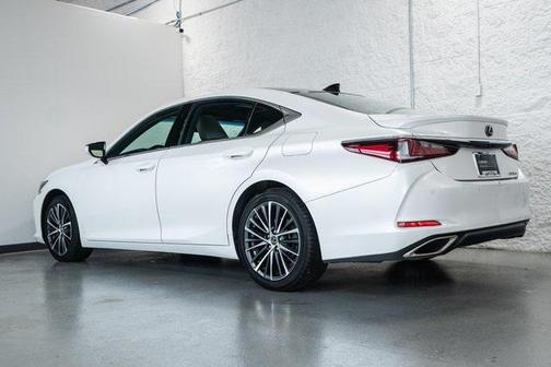 2022 Lexus ES 350 Base