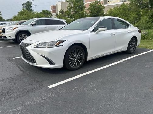 2022 Lexus ES 350 Base