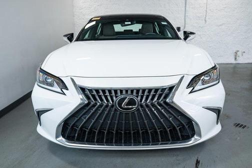 2022 Lexus ES 350 Base
