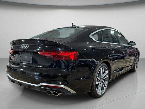 2022 Audi S5 3.0T Prestige