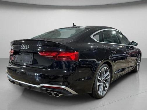 2022 Audi S5 3.0T Prestige