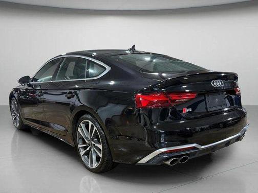 2022 Audi S5 3.0T Prestige