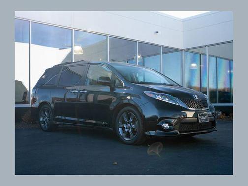 2016 Toyota Sienna SE