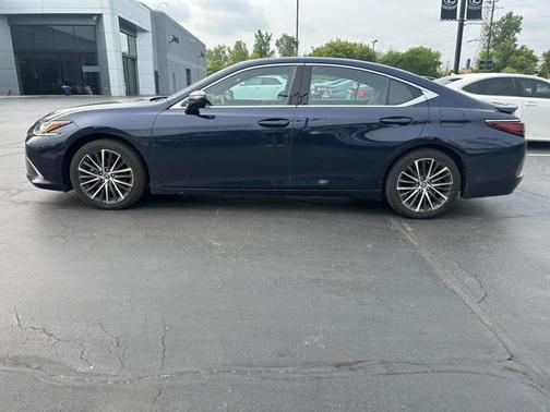 2022 Lexus ES 350 Base