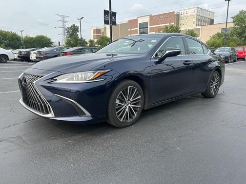 2022 Lexus ES 350 Base