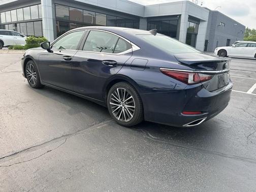2022 Lexus ES 350 Base