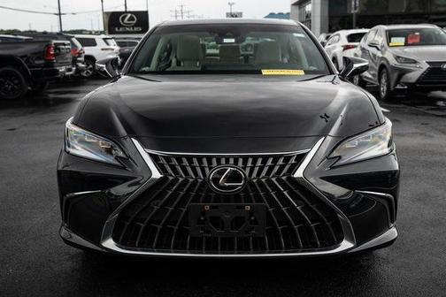 2024 Lexus ES 300h Base