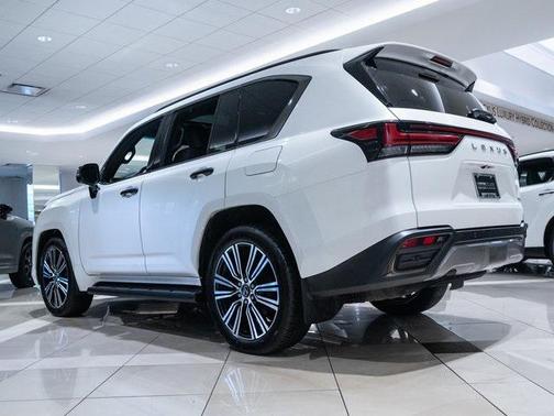 2024 Lexus LX 600 Luxury