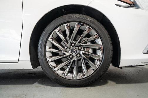 2024 Lexus ES 350 Ultra Luxury