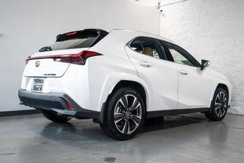 2025 Lexus UX 300h Premium
