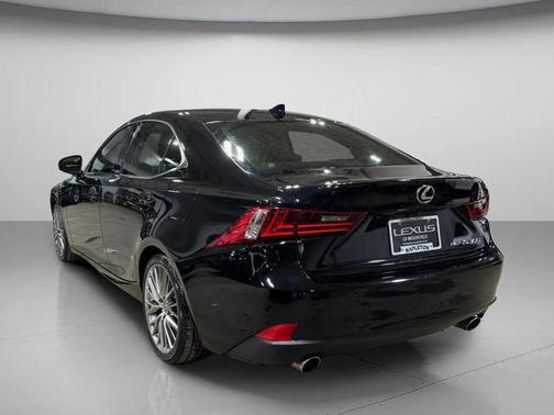2016 Lexus IS 300 Base