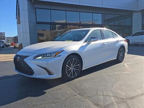 2024 Lexus ES 250 Base