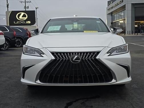 2024 Lexus ES 250 Base