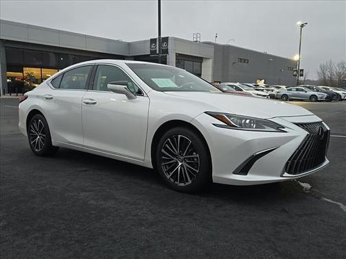 2024 Lexus ES 250 Base