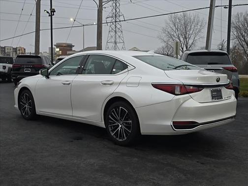 2024 Lexus ES 250 Base