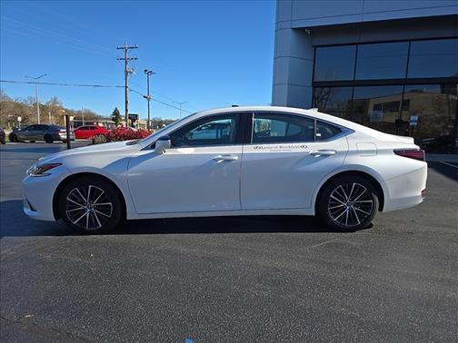 2024 Lexus ES 250 Base