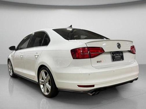 2016 Volkswagen Jetta 2.0T GLI SE