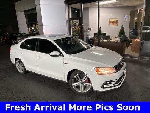 2016 Volkswagen Jetta 2.0T GLI SE