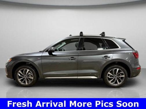 2023 Audi Q5 45 S line Premium Plus