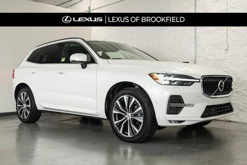 2022 Volvo XC60 B5 Momentum