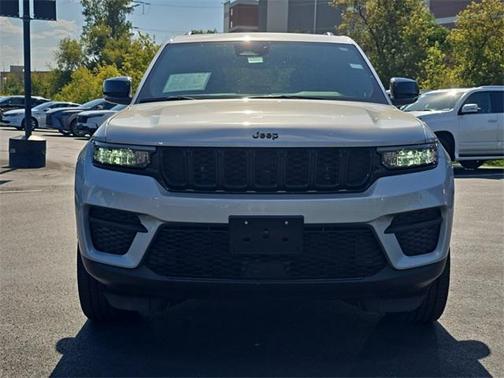 2022 Jeep Grand Cherokee Altitude
