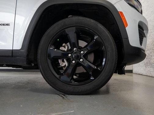 2022 Jeep Grand Cherokee Altitude