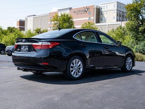 2013 Lexus ES 300h Base