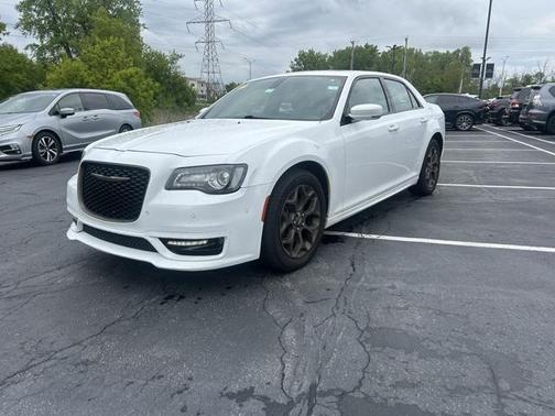 2017 Chrysler 300 S