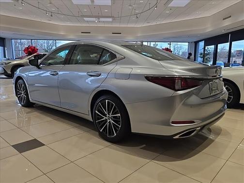 2025 Lexus ES 350 Base