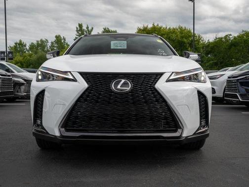 2025 Lexus UX 300h F SPORT Design
