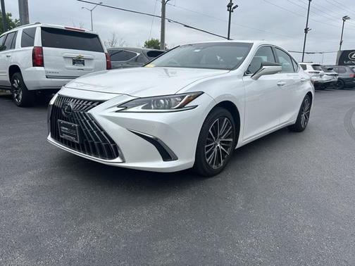 2024 Lexus ES 350 Base