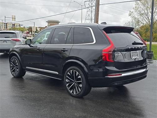 2025 Volvo XC90 B6 Plus 7-Seater