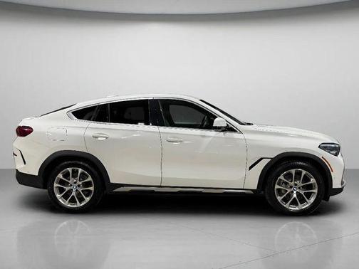 Alpine White 2021 BMW X6 xDrive40i